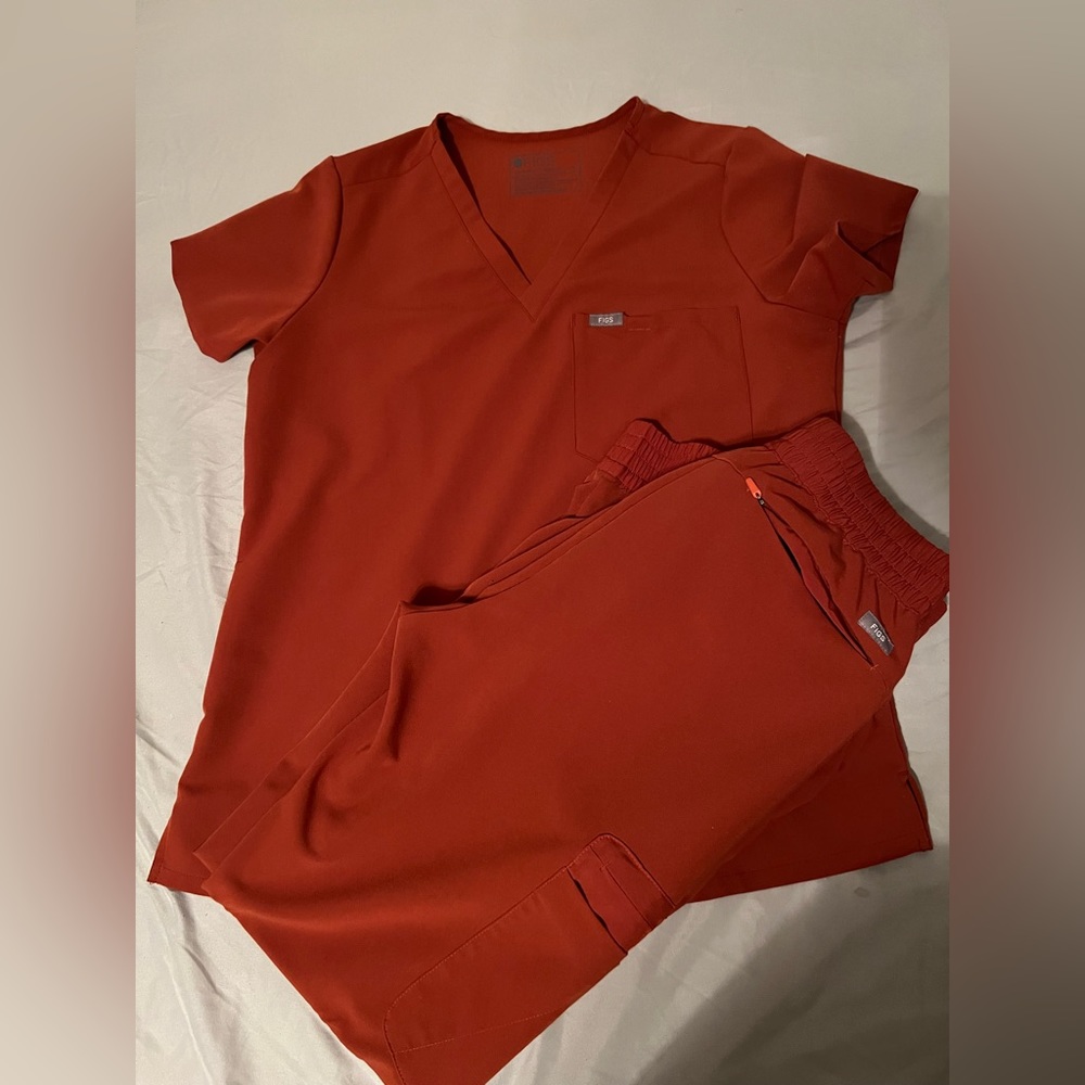 Figs Scrubs!! Auburn